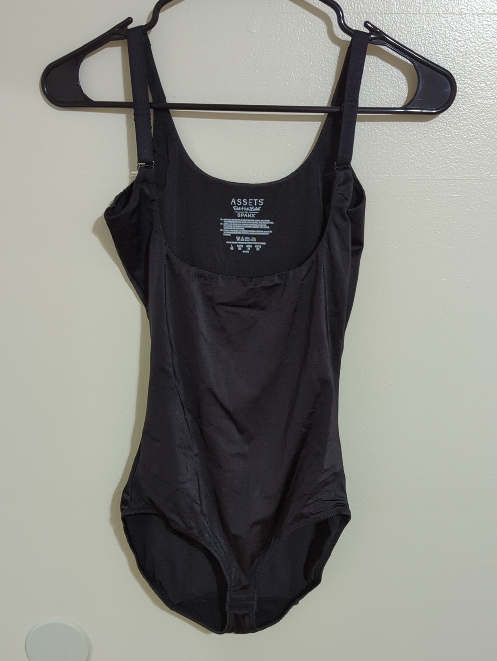 Assets Red Hot Label by SPANX Bodysuit